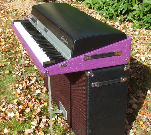 Suitcase Piano Rhodes 