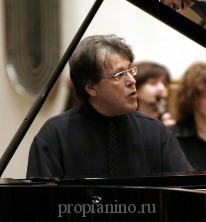 Виртуоз Гаврилов за роялем