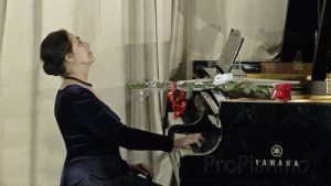 Мария Гамбарян с удовольствием исполняет произведения современных композиторов
